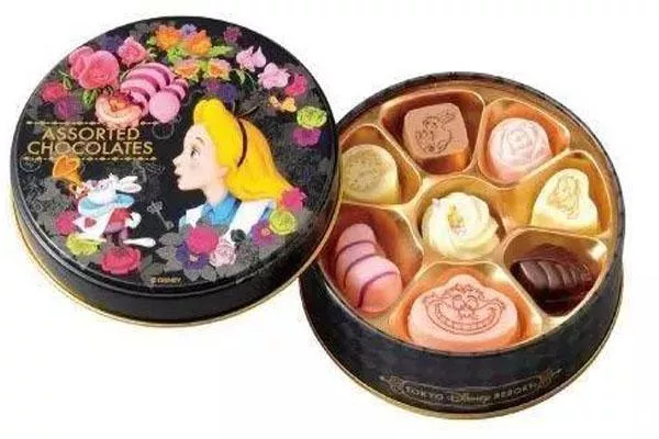 东京迪士尼美食攻
略+必买纪念品推荐