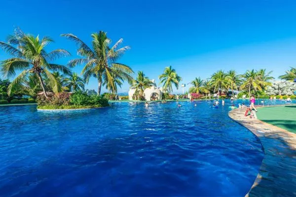 三亚<a href='/wuzhizhoudao/' target=_blank>蜈支洲岛</a>有什么好玩的 及三亚蜈支洲岛一日游攻略 三亚蜈支洲岛有什么好玩的 及三亚蜈支洲岛一日游攻略