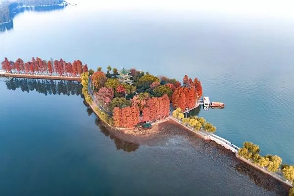 <a href='/jingdian/105881' target=_blank>武汉东湖</a><a href='/lvdao29/' target=_blank>绿道</a>要门票吗 当然不要门票免费畅玩 <a href='/wuhan/' target=_blank>武汉</a><a href='/donghu/' target=_blank>东湖</a>绿道要门票吗 当然不要门票免费畅玩