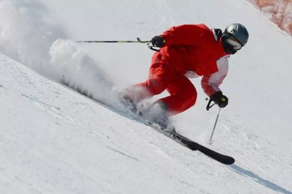玉龙湾滑雪场2021开放时间及门票价格