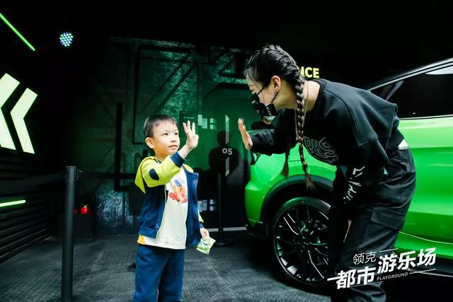 点击进入看图评论