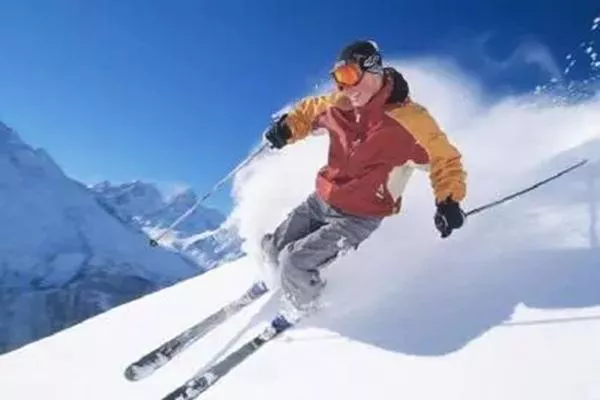 青岛藏马山滑雪场开放时间